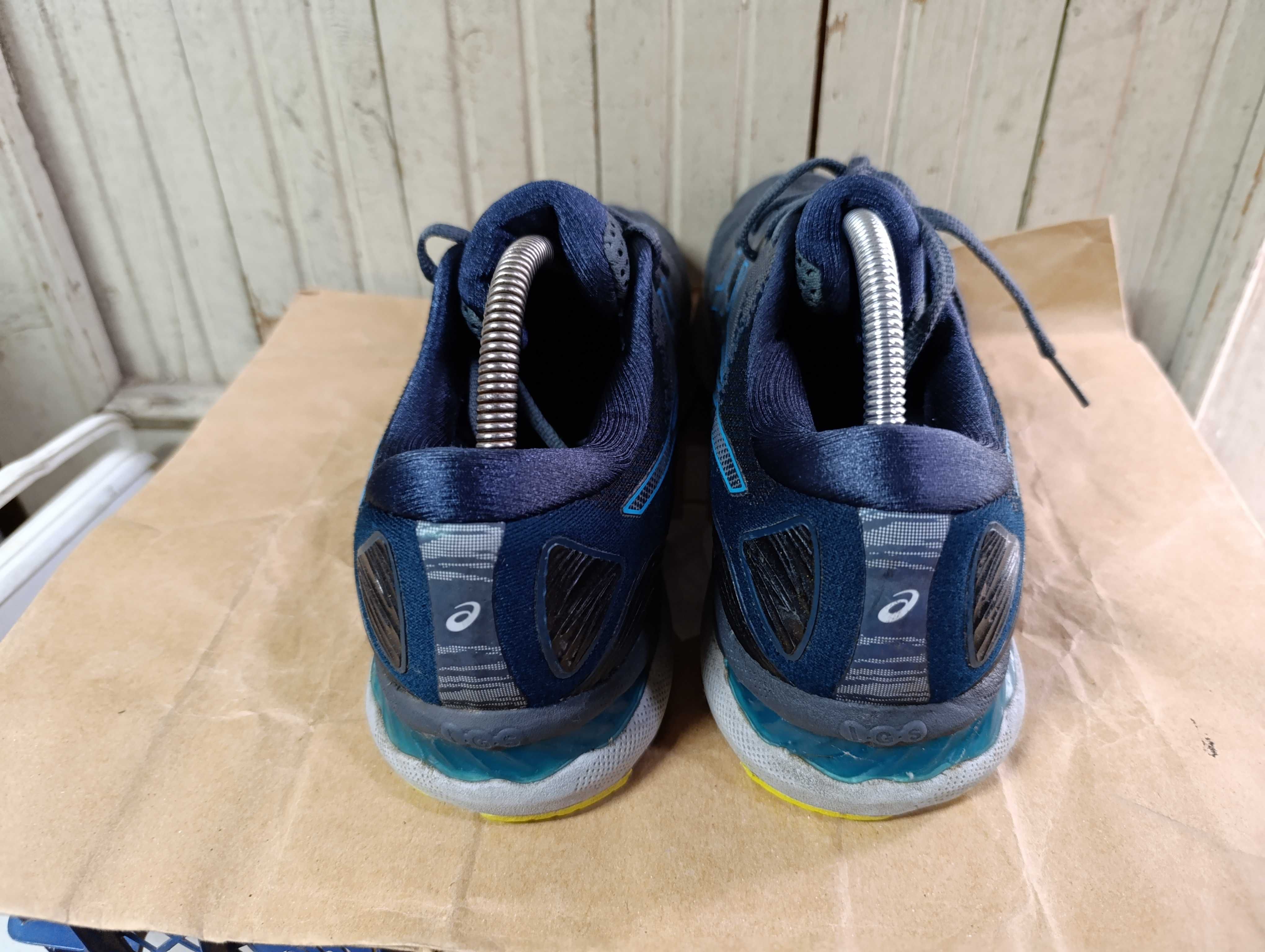 '' Asics Gel-Nimbus 23''оригинални маратонки 44.5 номер