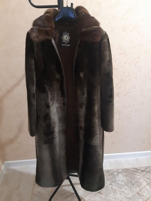 Шуба мутон с норковым воротником