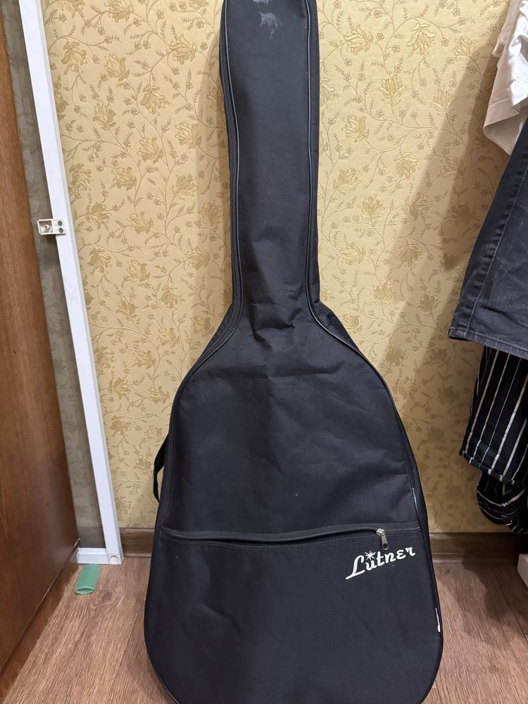 Продам гитара c40 yamaha