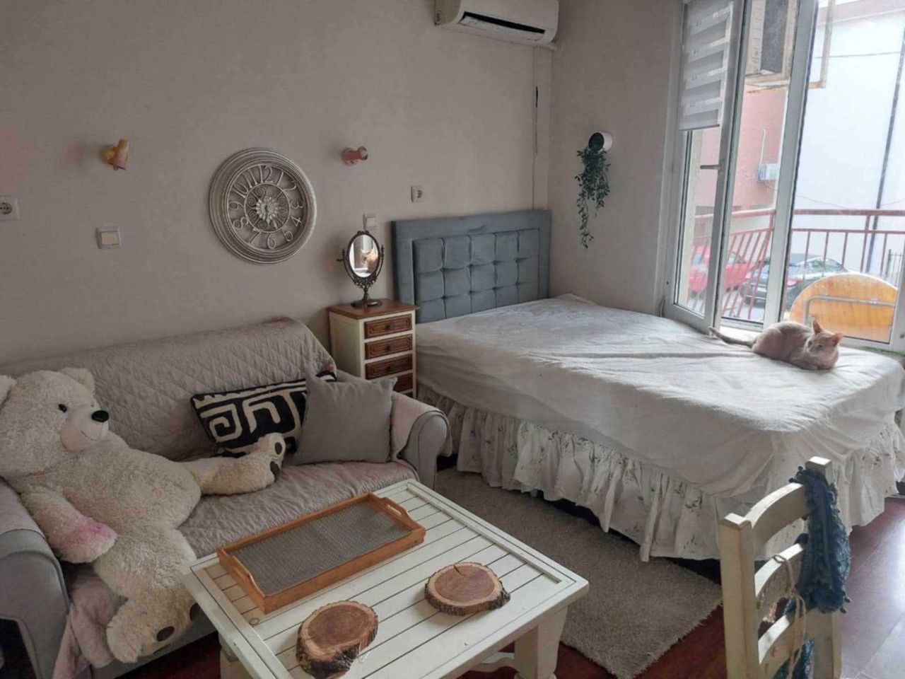 Дава се под наем Двустаен апартамент в Бургас, Сарафово - 75 кв.м за 400 € - Снимка #2