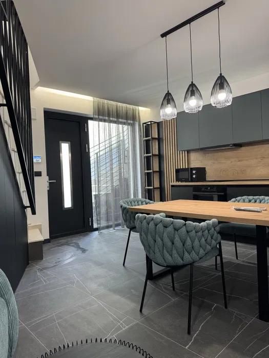 Двустаен апартамент, под наем, кв. Колхозен пазар