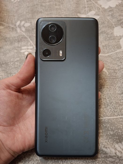 Продам телефон xeomi 13 lite 8/256..