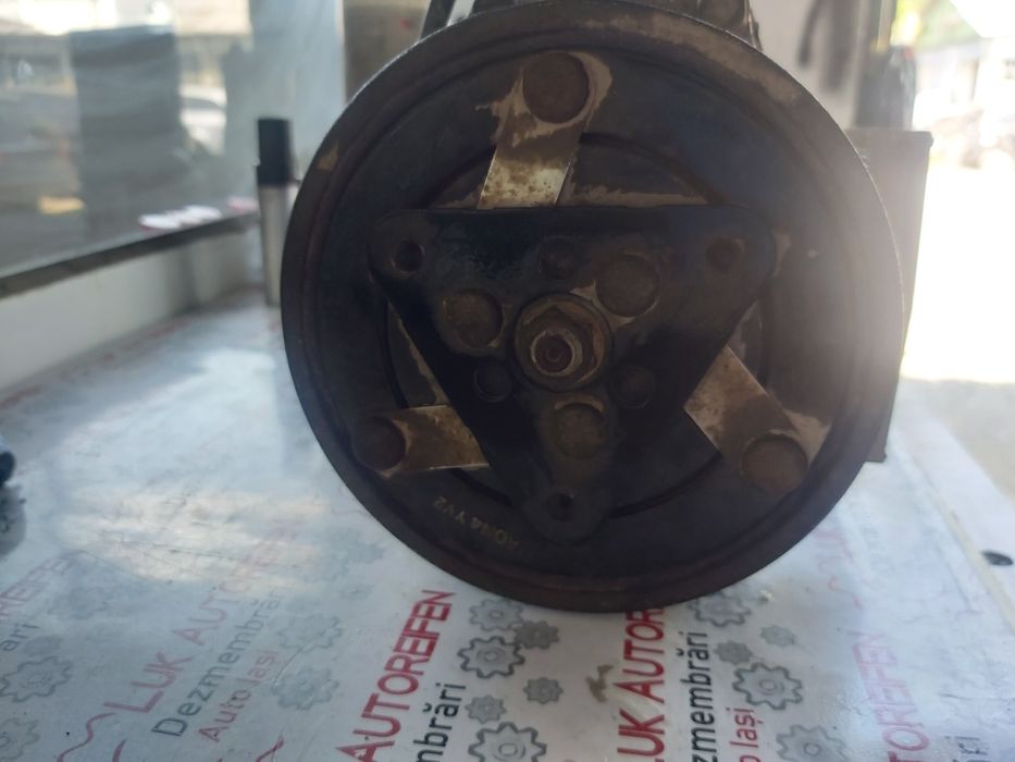 Compresor ac peugeot 407 expert citroen c4 c5 picasso 2.0 hdi