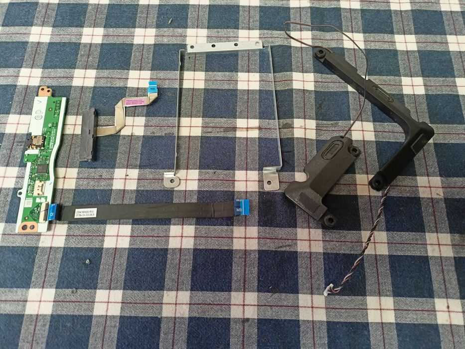 Elemente Lenovo V15-ADA
