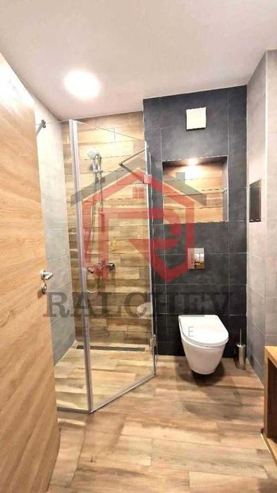 Дава се под наем Двустаен апартамент в к.к. Св.Св. Константин и Елена - 80 кв.м за 700 € - Снимка #9