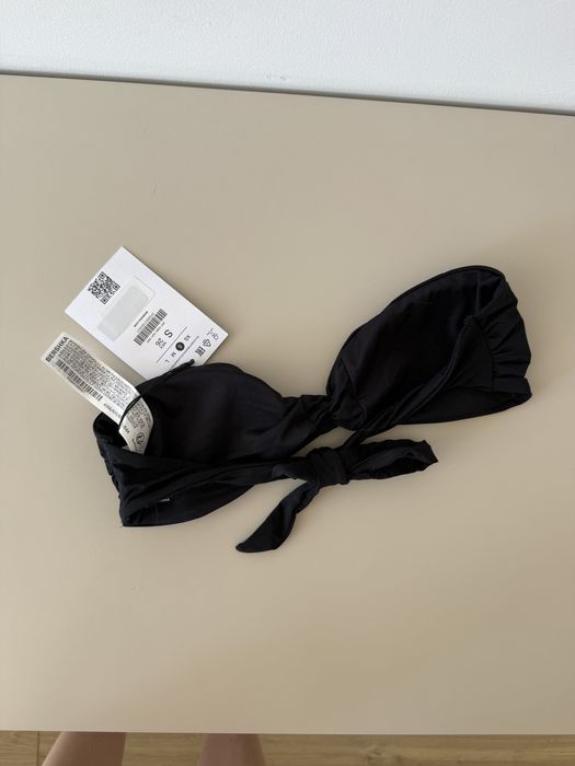 Чисто ново черно горнище