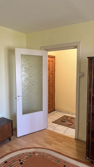 Inchiriez garsoniera