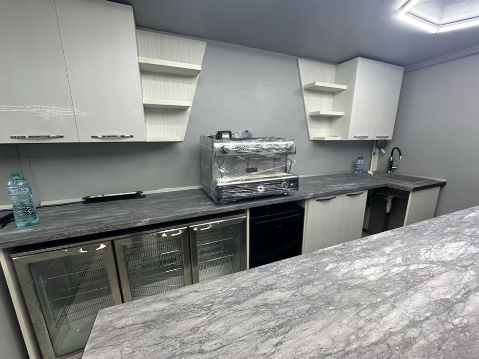 Mobilier cafenea , bar , complet utilat