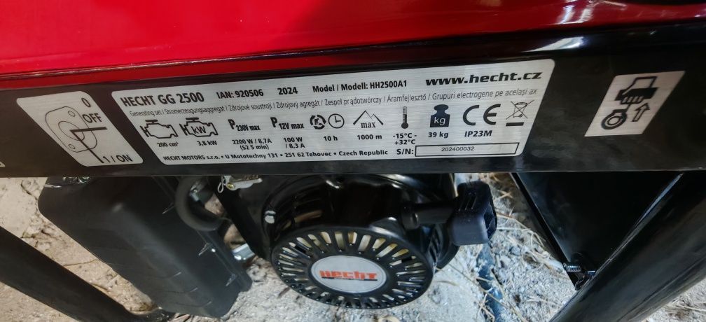 Генератор с 1.5г. гаранция 2200W