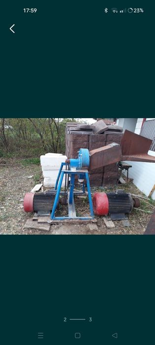 Motoare electice+ tocator furaje.