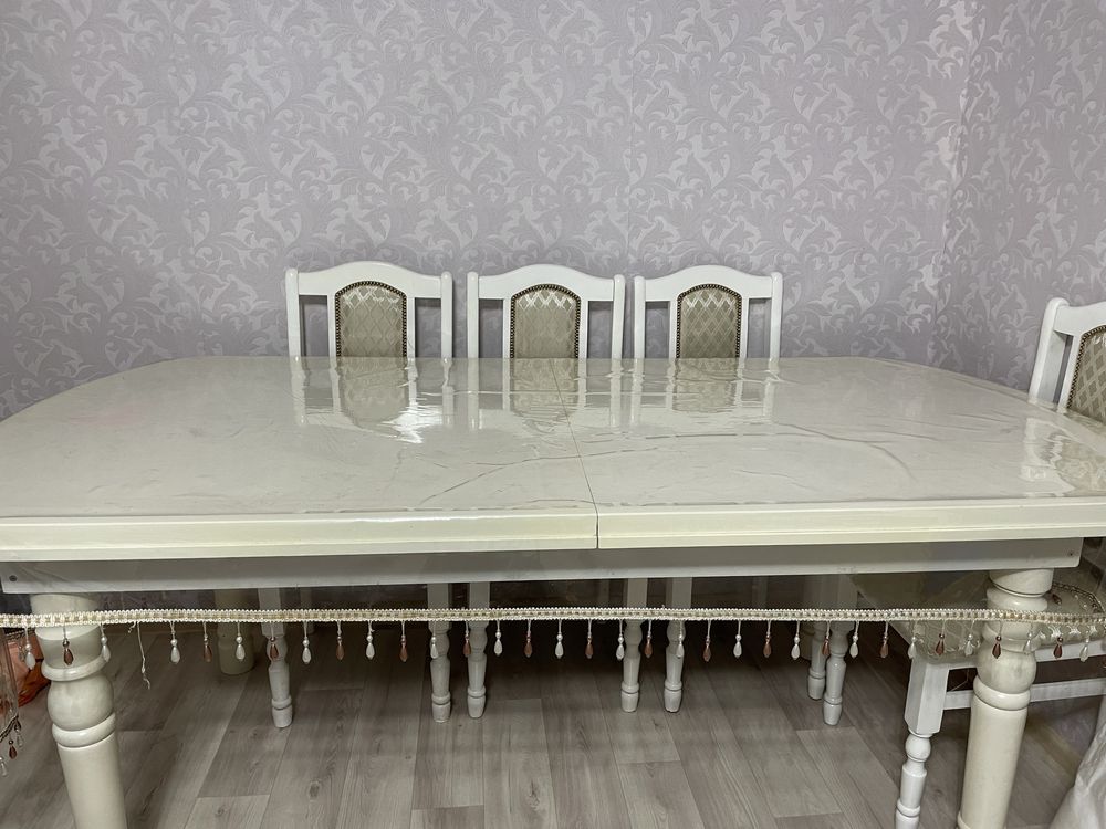 Стол   для  зала