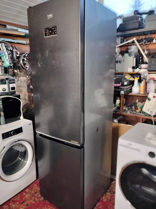 Frigider Beko2m full no frost