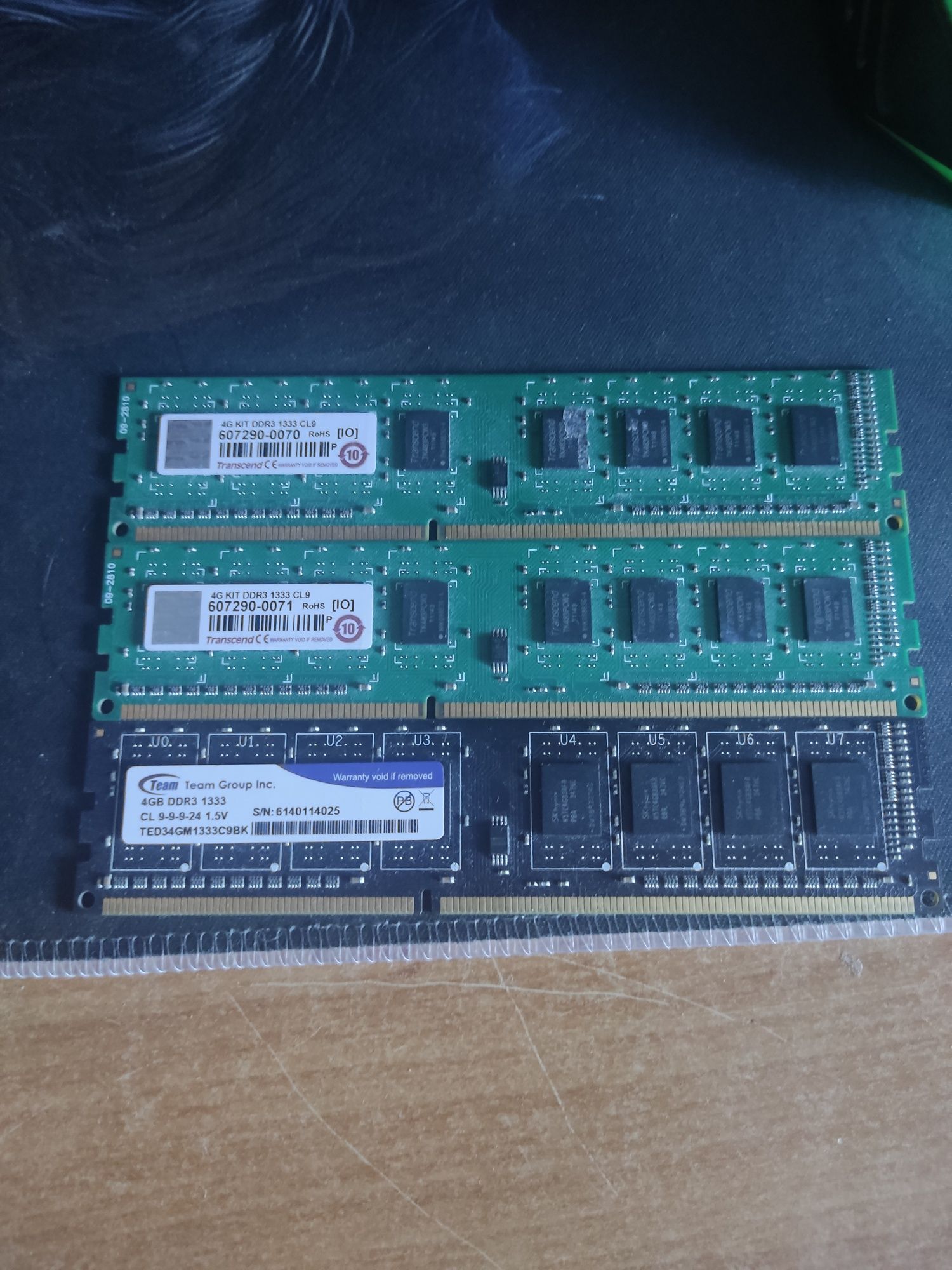 Планки оперативной памяти 3 штуки DDR3
