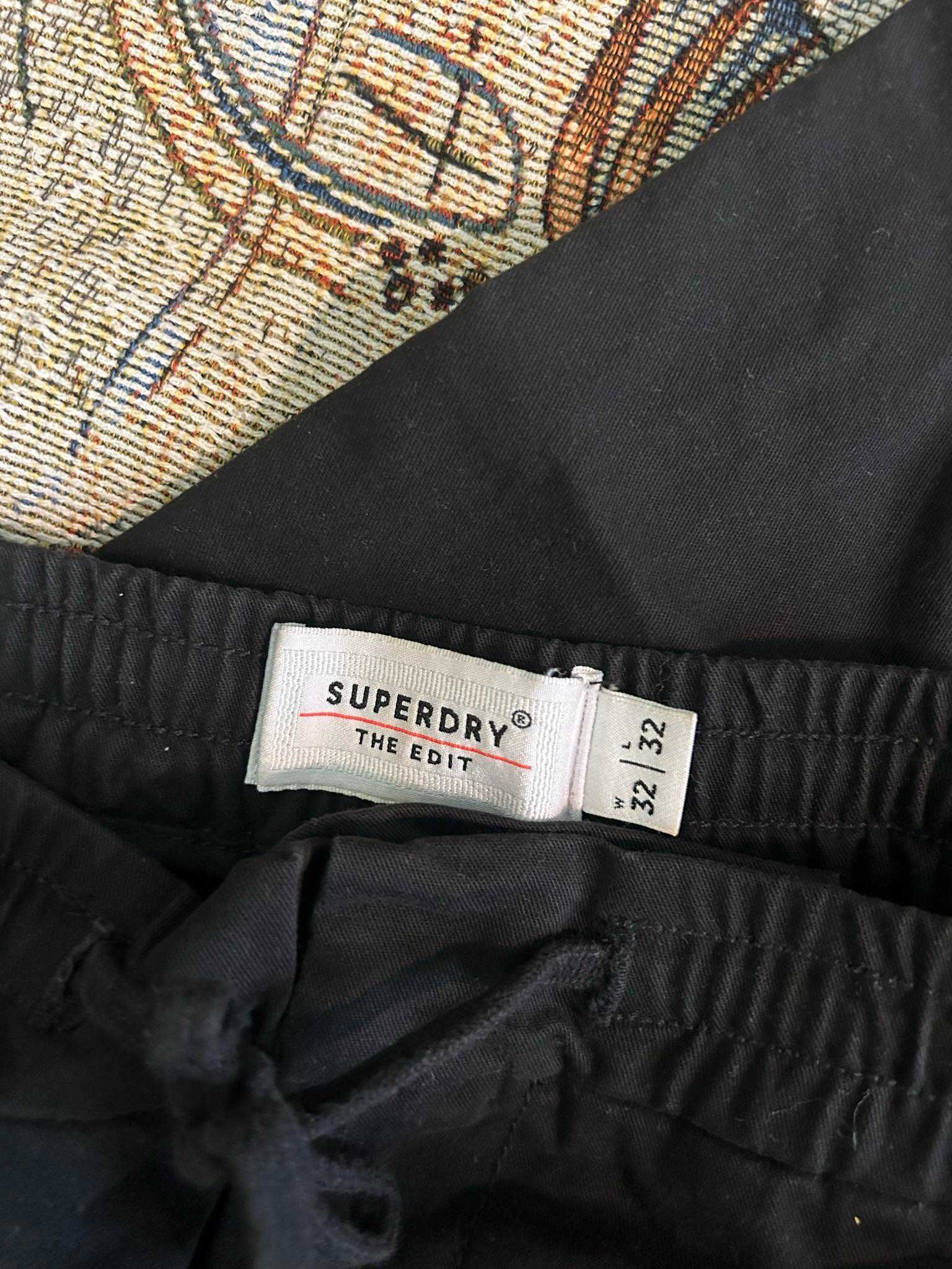 Оригинален анцуг Superdry - размер М