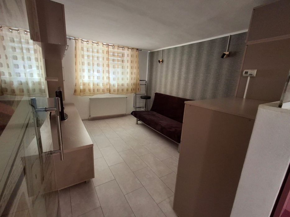 Garsoniera de inchiriat