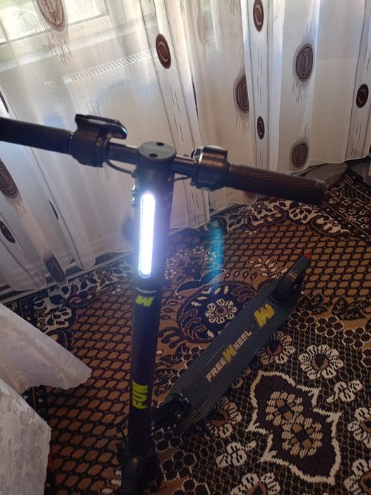 Trotineta electrica FreeWheel