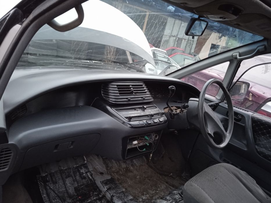 Тайота эстима объем 2.2 Дизель автомат