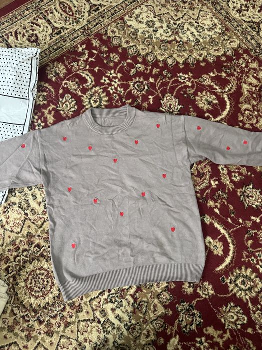 Кофточки ( голубого и серого цвета)