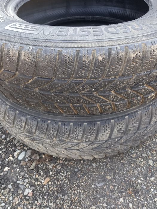 2 cauciucuri iarnă 155/80 R13- VREDESTEIN