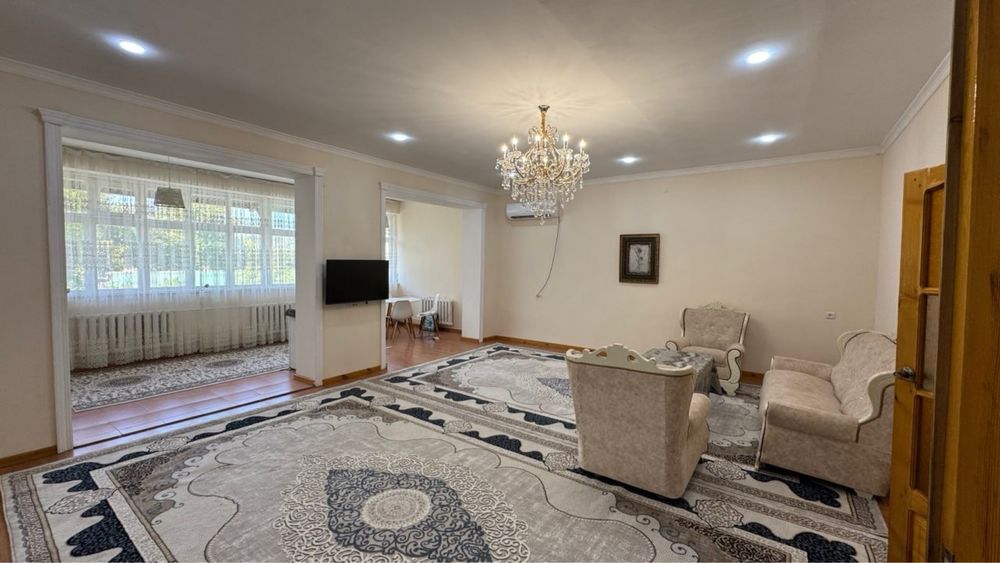 Srochno kvartira sotiladi