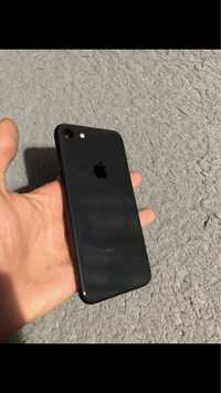 Продам iPhone 8 в отличном состоянии