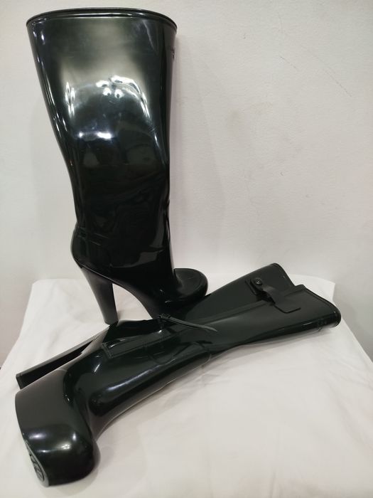 Louis Vuitton. Italia. Оригинал жен сапоги.