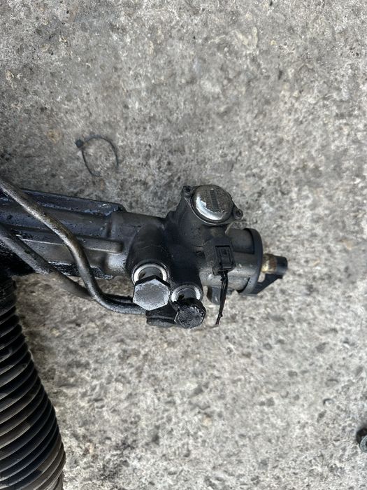 Рейка за BMW X5 E53 със клапан!