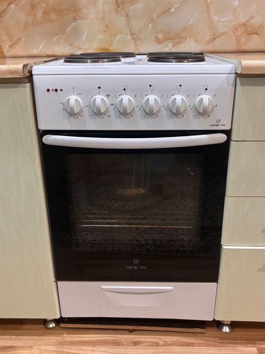 Продаи Электрическую Плиту!