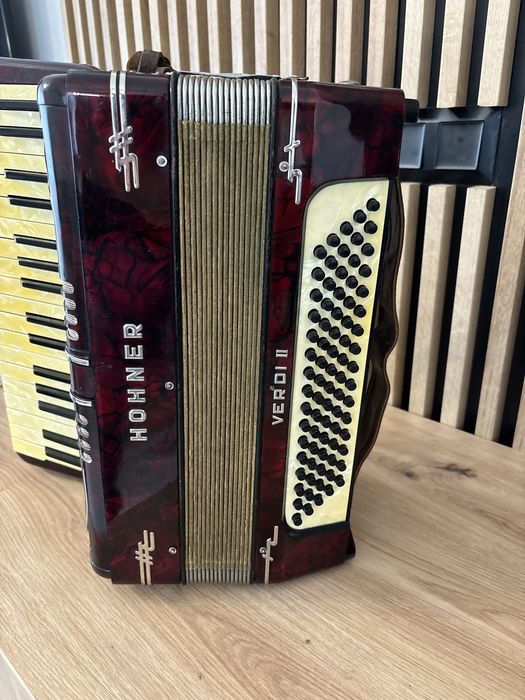 Acordeon Hohner verdi 2 cu 80 de basi acordioane acordion acordeoane
