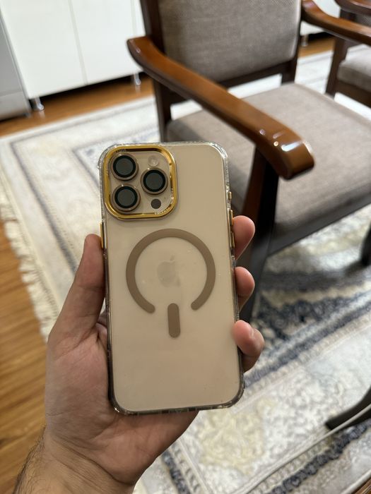 Продаю свой айфон 16 про макс почти новый