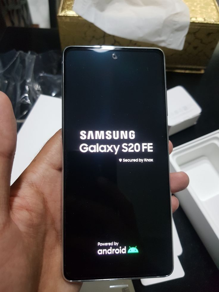 Samsung galaxy s20 fе срочно за дёшево