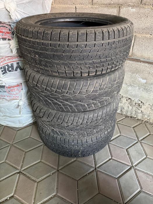 Всесезонные шины 235/60R18