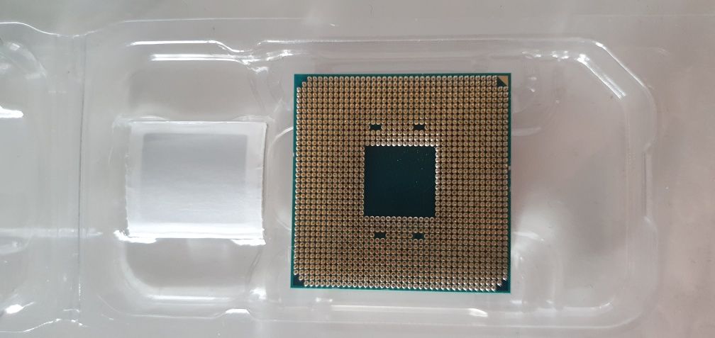Procesor AMD Ryzen 5 2600 - 6Core, 12 Thread Processor, 3.4Ghz