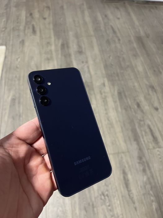 Samsung A15 5g stare excelenta.