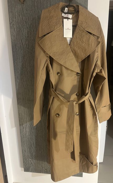 Trench glenn martens x h&m, marime XS, 100% bumbac, captuseala viscoza
