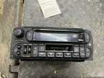 Radio Cd Jeep Grand Cherokee 1999-2004 stare perfecta de functionare