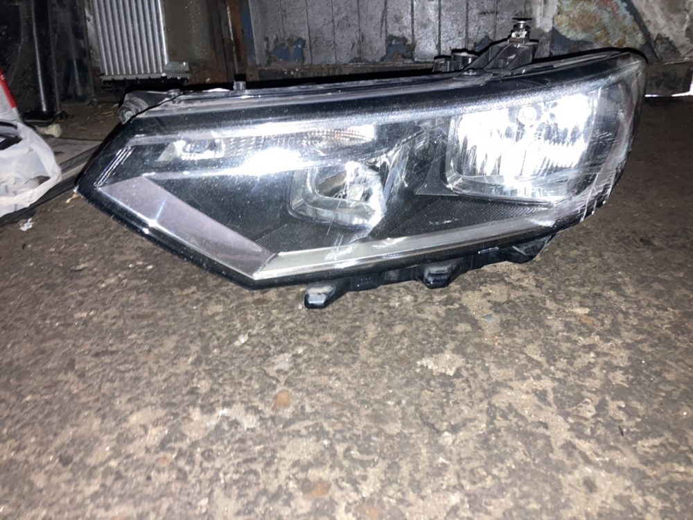 Far VW Passat B8 2014 - 2018 Far Stanga