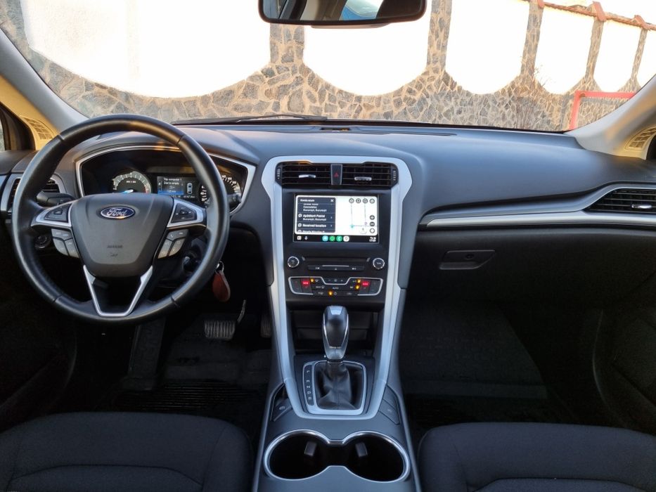 Ford Mondeo automat - Garantie 2 ANI la reprezentanta
