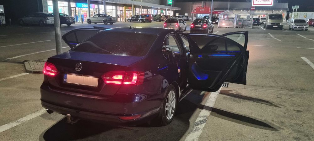 Volkswagen Jetta an 2012, 1.6 TDI,105 CP, DSG2 7+1