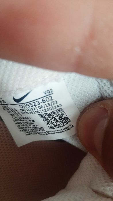 Adidasi nike 37.5  noi