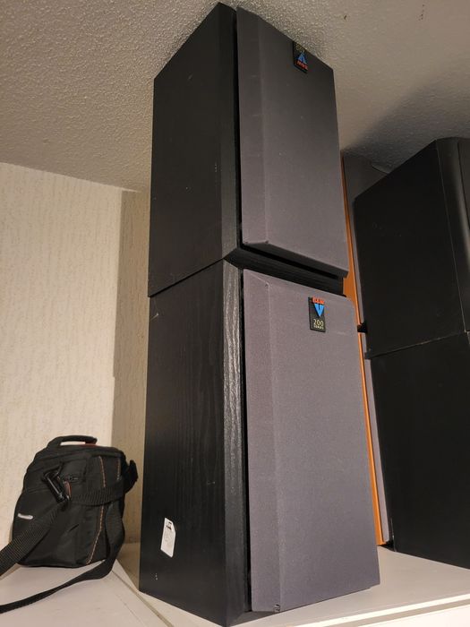 Тонколони специална серия  Philip 200 seriess