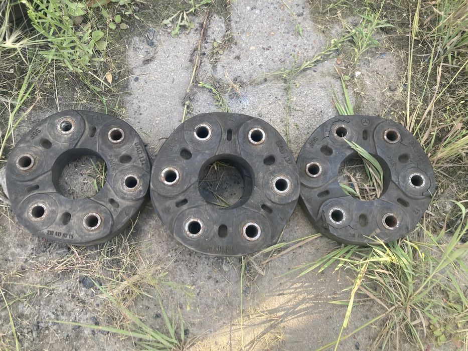 Эластичная муфта кардана Мерседес W124 W210 W140