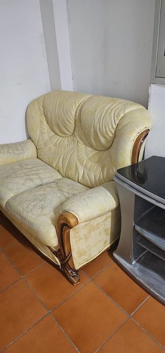 Бесплатно диван и кресло
