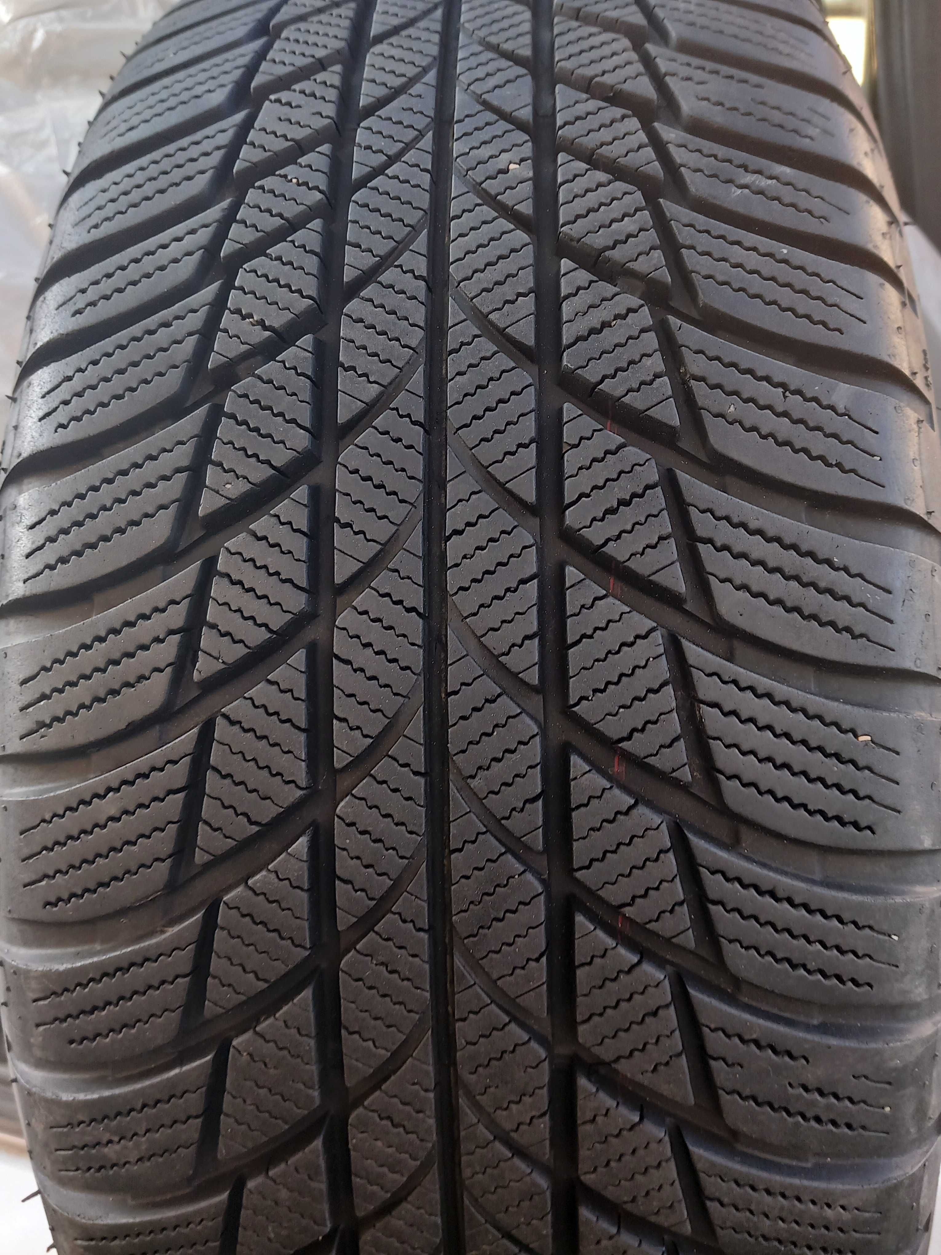 225/50 R17 Bridgestone