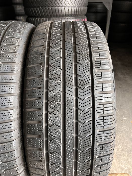 2 anvelope iarna 235/45/19 , Vredestein !
