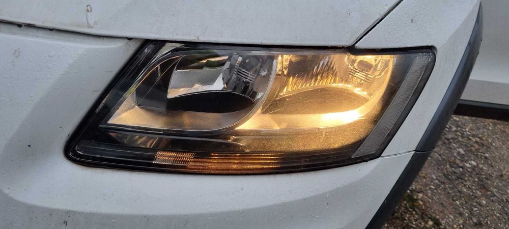 Far stanga dreapta halogen de euaropa Audi Q5