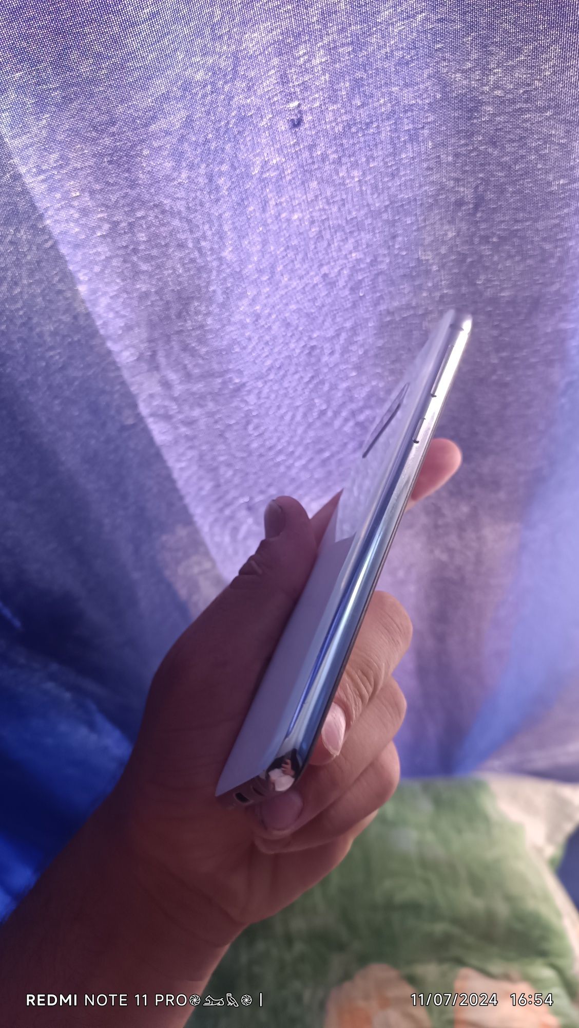 Samsung      S10e