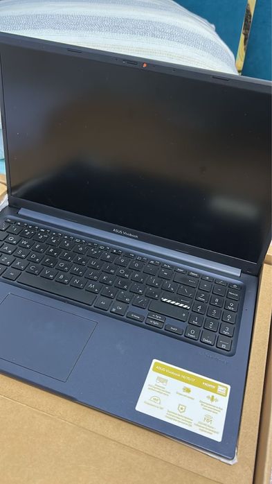 Продается ноутбук новый не использованный