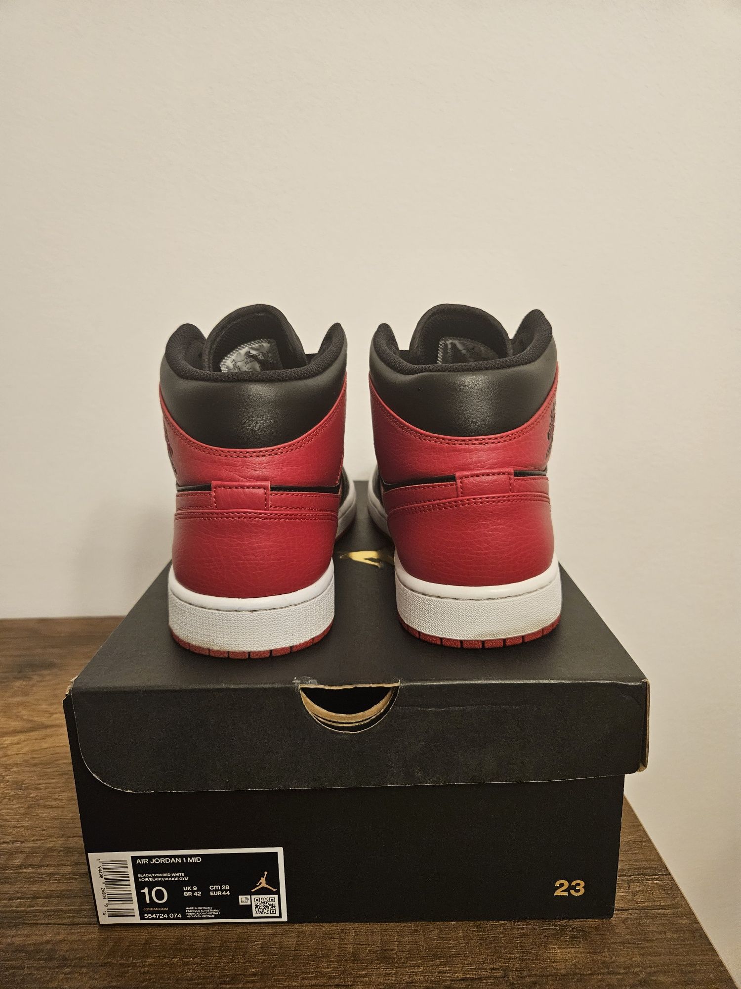 Nike Jordan 1 Mid Alternate Bred 44