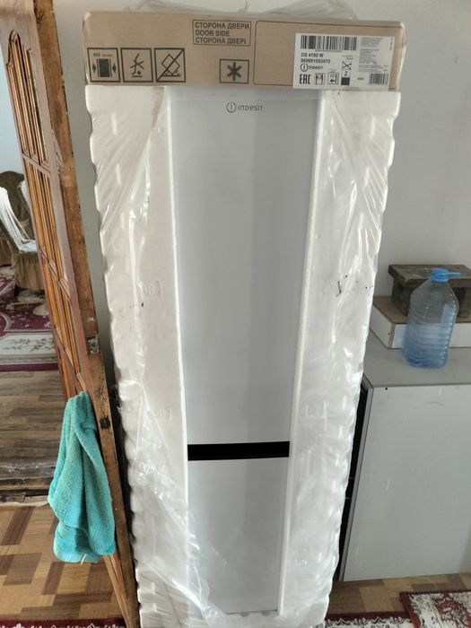 Холодильник новый